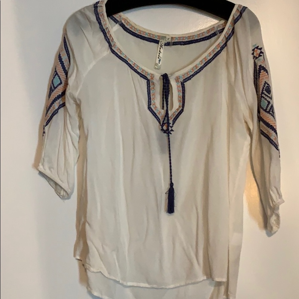 Lightweight blouse